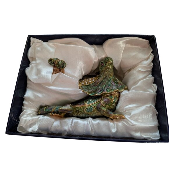 Frill Neck Lizard Jeweled Trinket Box W/ Austrian Crystals & Matching Necklace - Picture 2 of 5